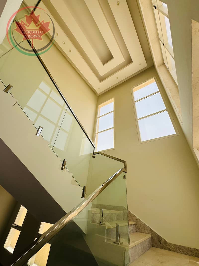 7 Yasmeen_Villa_-_Stairwell. jpg