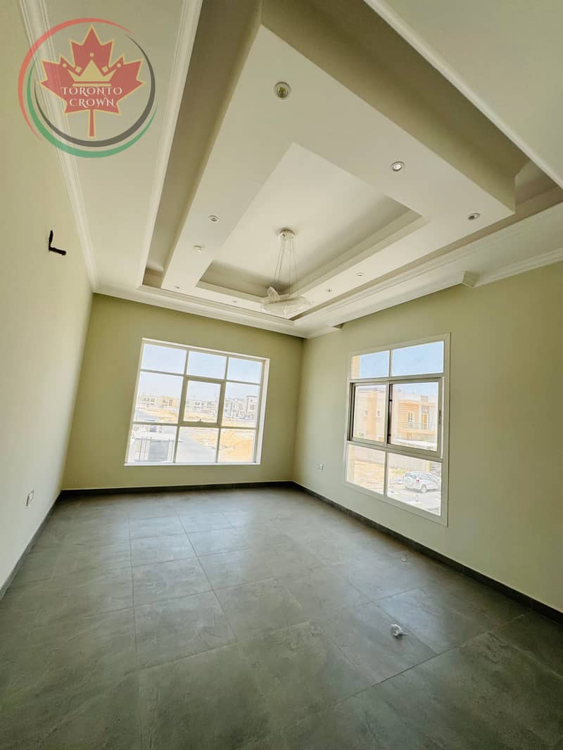 9 Yasmeen_Villa_-_Main_Bedroom. jpg