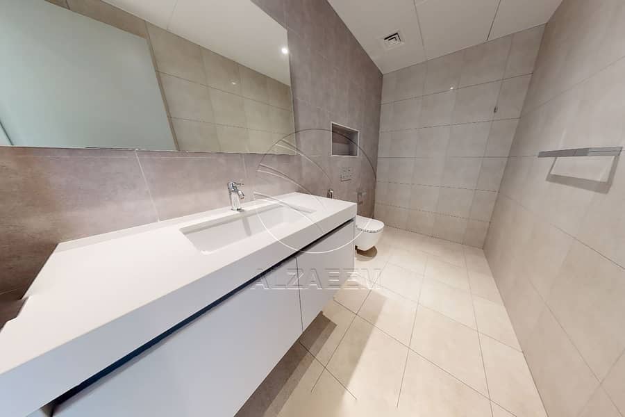14 GUEST TOILET. JPG
