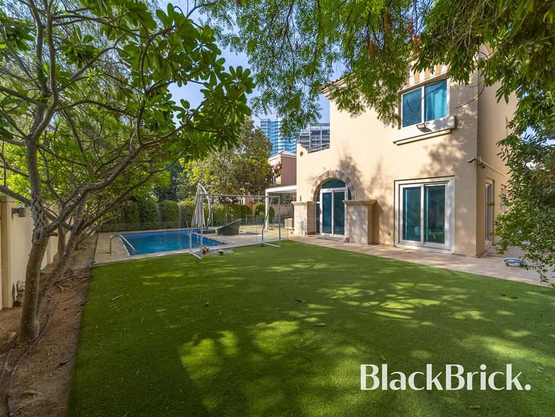 Vacant Soon | Private Pool | Close To Park