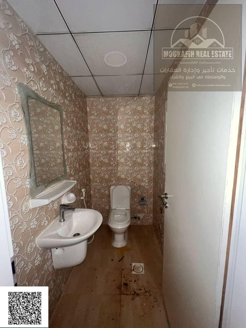 4 03. JPG
