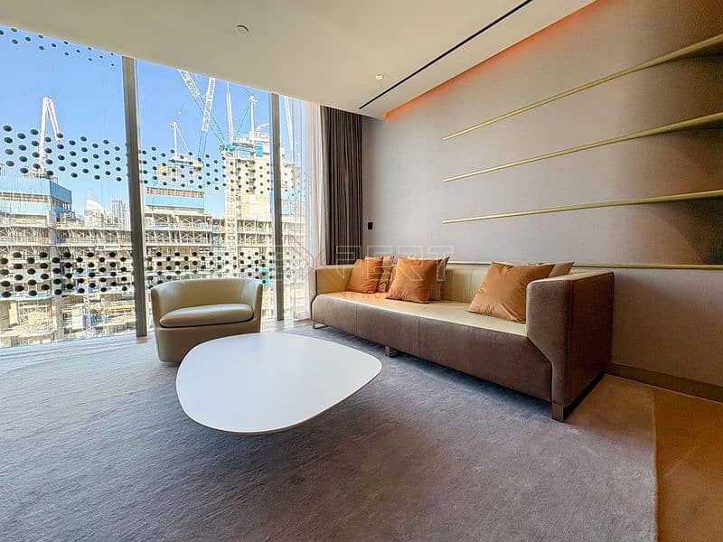 تصميم عصري 1 غرفة نوم | طابق عالي | تصميم أيقوني تصميم عصري 1 غرفة نوم | طابق عالي | تصميم أيقوني
