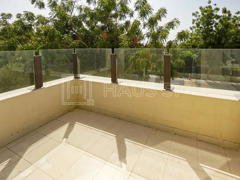 10 RM2 Mira Oasis-unit V-277-8. jpg