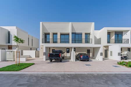 فیلا 4 غرف نوم للايجار في تاون سكوير، دبي - IMG-20250621-WA0021. jpg