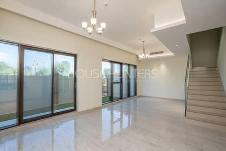 4 Bedroom Villa for Sale in Dubai Sports City, Dubai - Sevilla Corner Unit | Large Phase 2 Layout