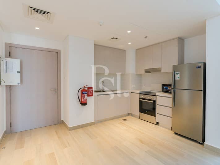 5 water-edge-yas-island-abu-dhabi-kitchen (2). JPG