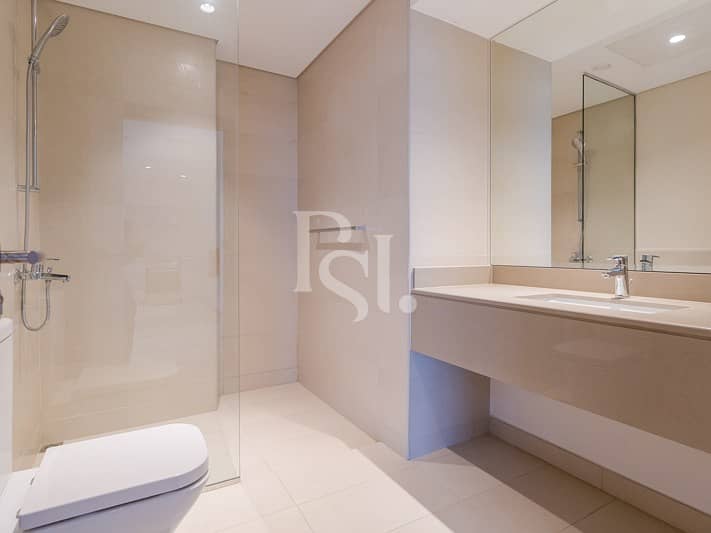 10 water-edge-yas-island-abu-dhabi-bathroom (1). JPG