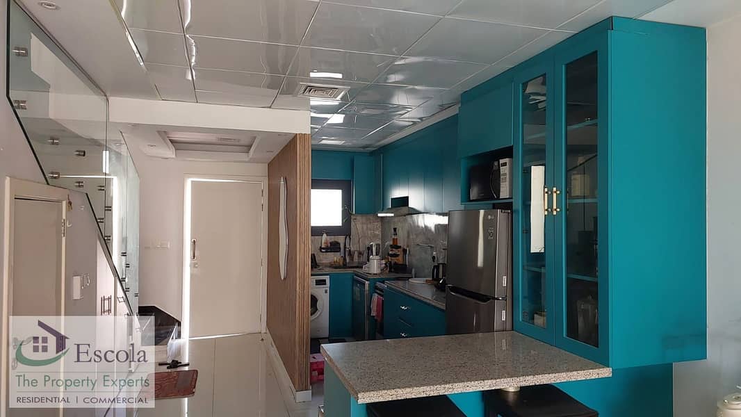 4 kitchen 1. jpg
