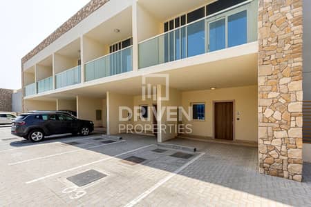 2 Bedroom Townhouse for Rent in Dubailand, Dubai - Brand New and Ready to move in | Spacious
