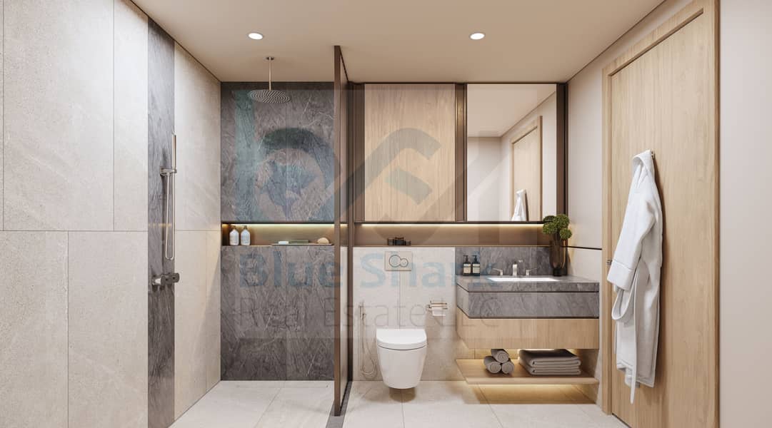 7 Mercer House -Typical Bathroom. jpg