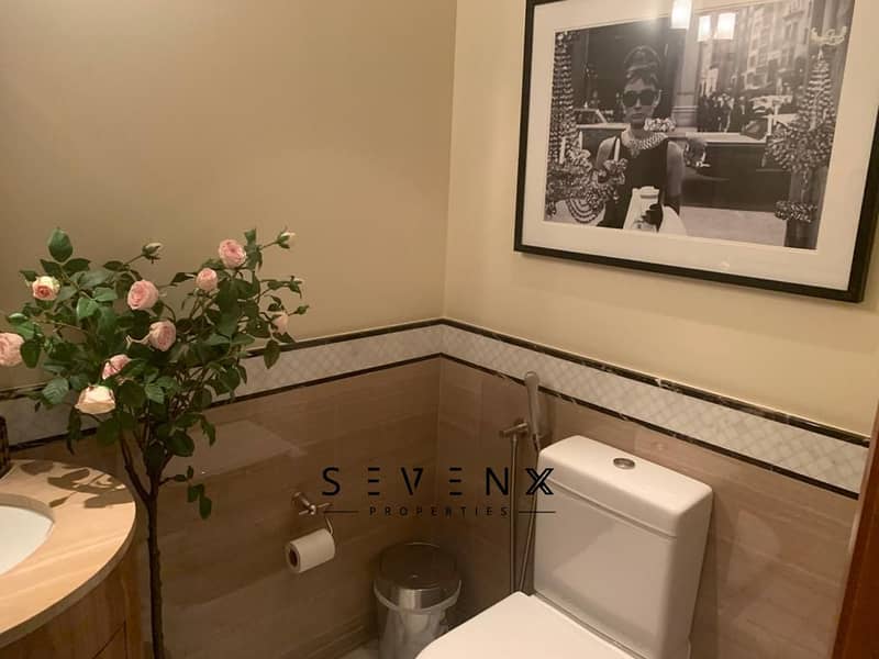11 Guest Toilet. jpg