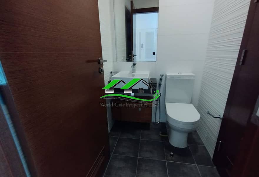 9 093a709c-edc9-4c57-96e3-145109f72663. jpg