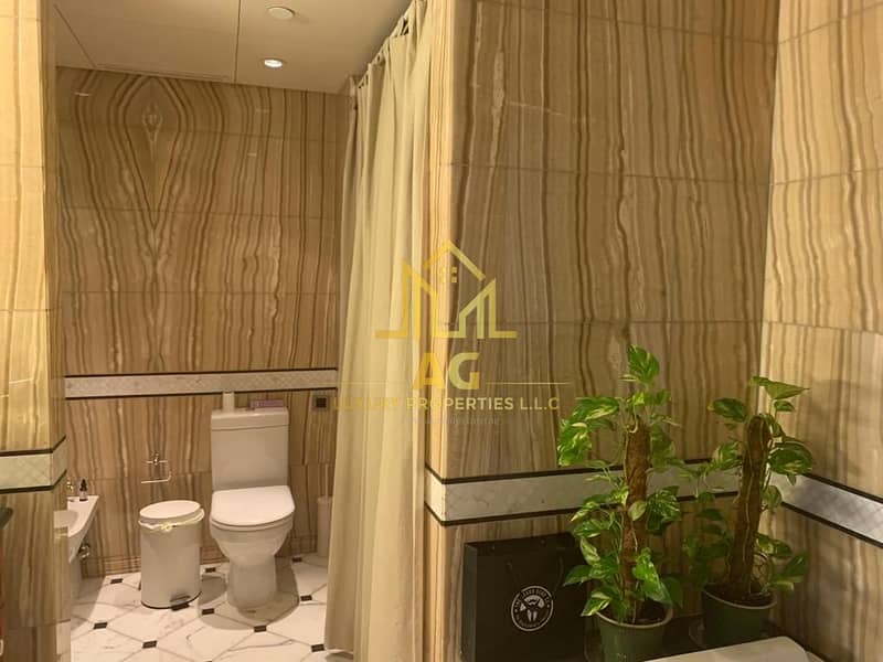 9 Bathroom Looking at Toilet. jpg