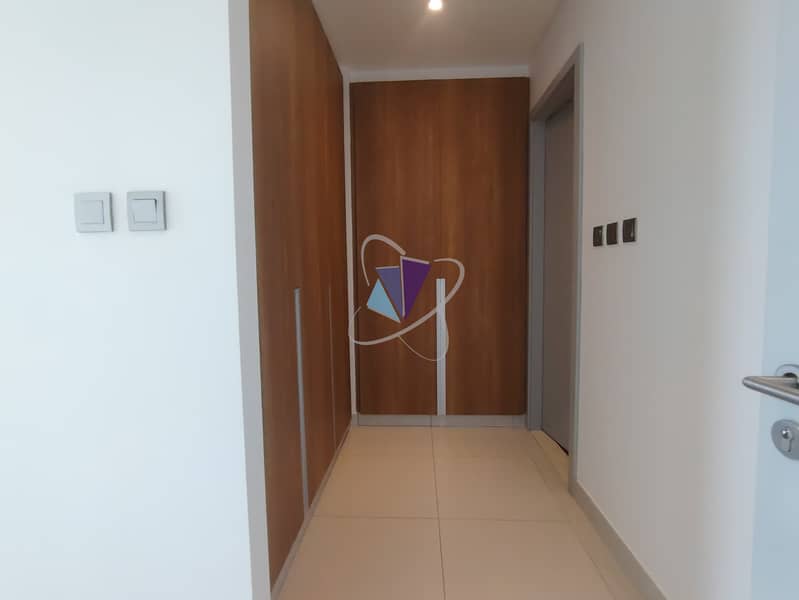 13 1fc2b891-426d-49da-a058-948f9da27725. jpg