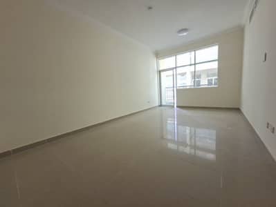 穆瓦利赫商业区， 夏尔迦 2 卧室公寓待租 - 20250512_140804. jpg