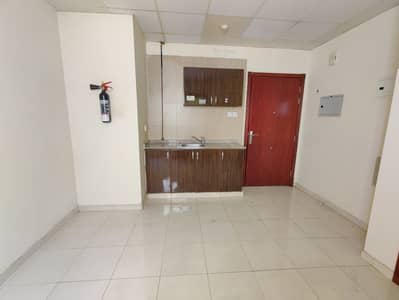 استوديو  للايجار في مويلح، الشارقة - IMG_20250524_180636. jpg