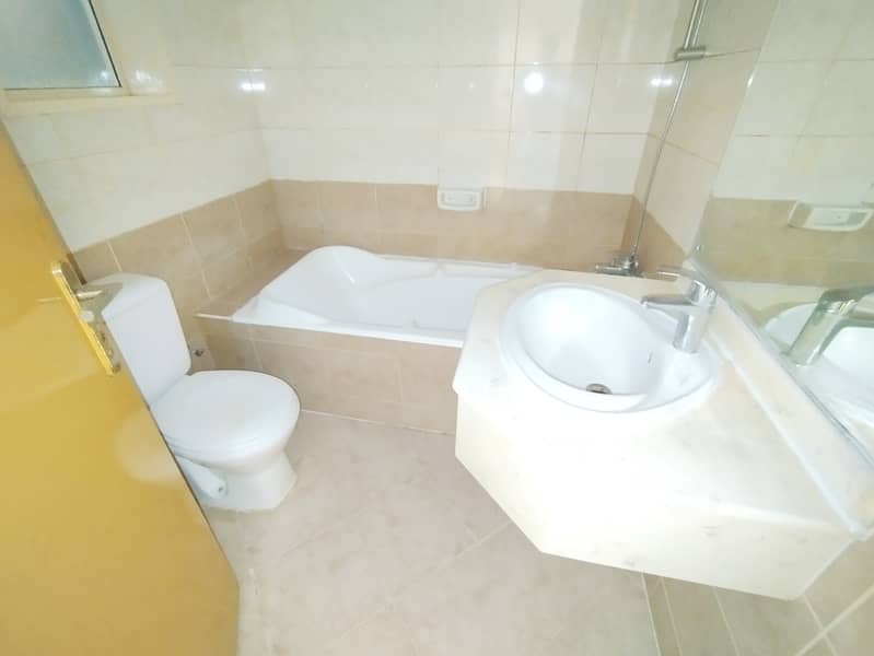 20 1000158095. jpg