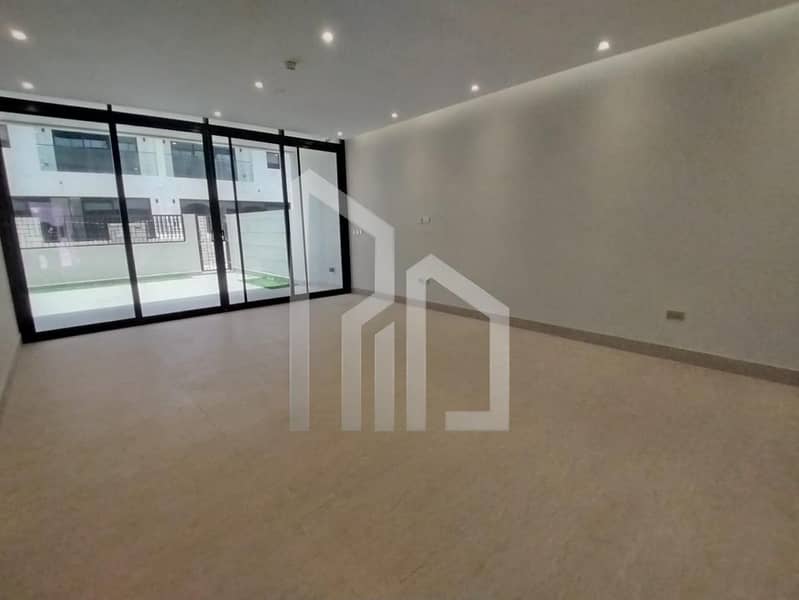 Brand New | Vacant | Maid's Room