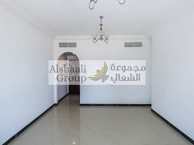فلیٹ 2 غرفة نوم للايجار في كورنيش عجمان، عجمان - ,kjhft. jpg