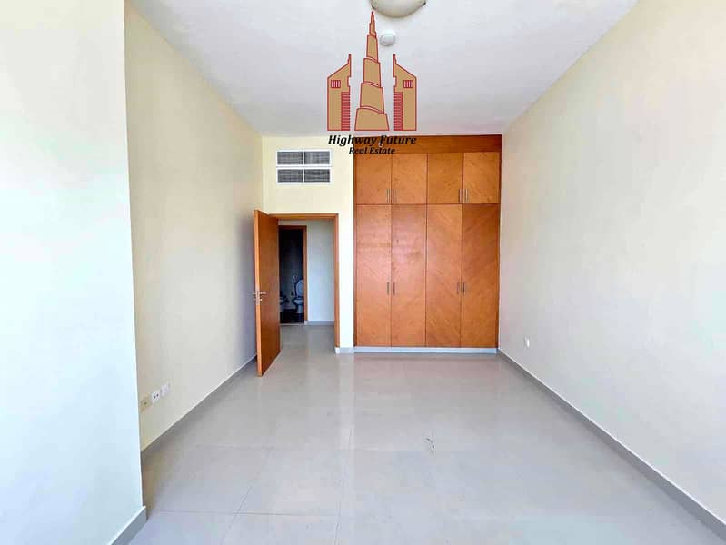 8 2fa09bc8-bed9-45cd-ae4d-3eec269a806b. jpg