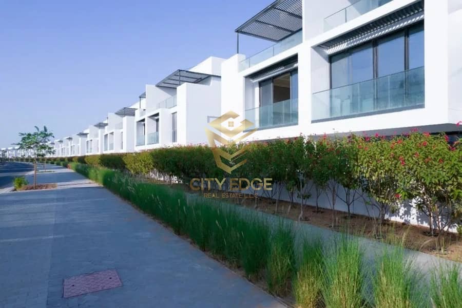 位于夏尔迦滨水城,The View Island 4 卧室的联排别墅 2590000 AED - 11997888 位于夏尔迦滨水城,The View Island 4 卧室的联排别墅 2590000 AED - 11997888