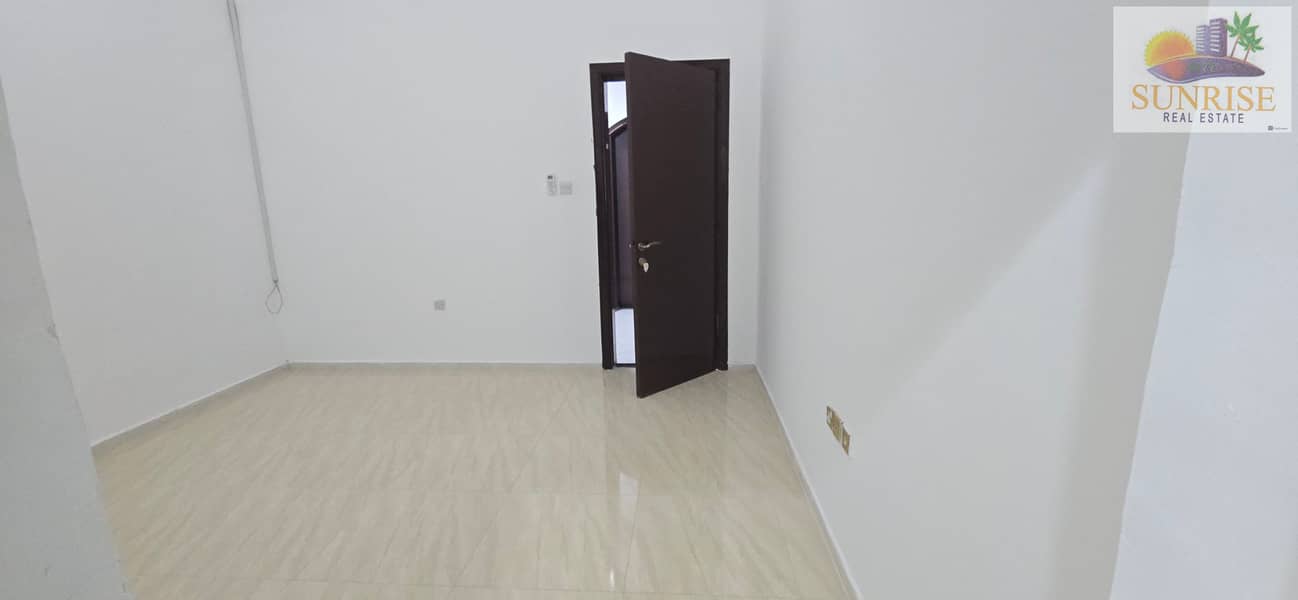 2 1000537227. jpg