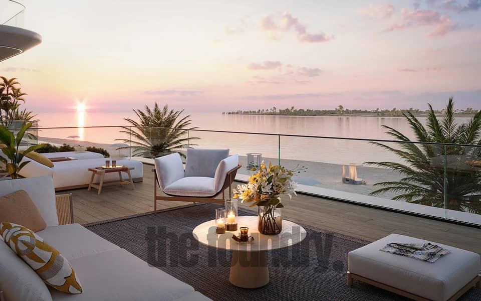12 ME1757_VP07_Exterior_Balcony_rev04. jpg