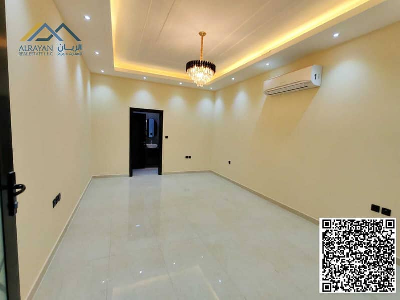 28 f941e3ca-8f26-4903-bcd9-60603ca6d12c. jpg