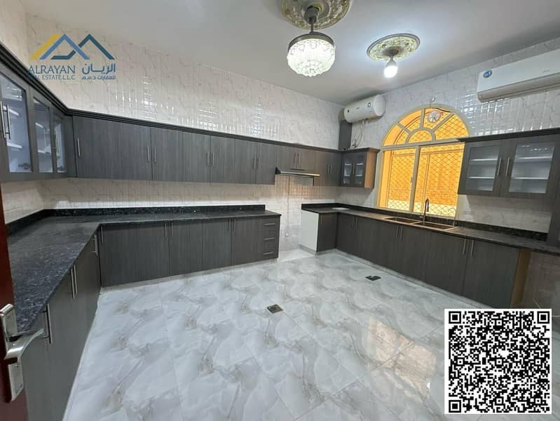 8 0beb9ad6-3de2-4769-88ee-f3d64b24c5da. jpg