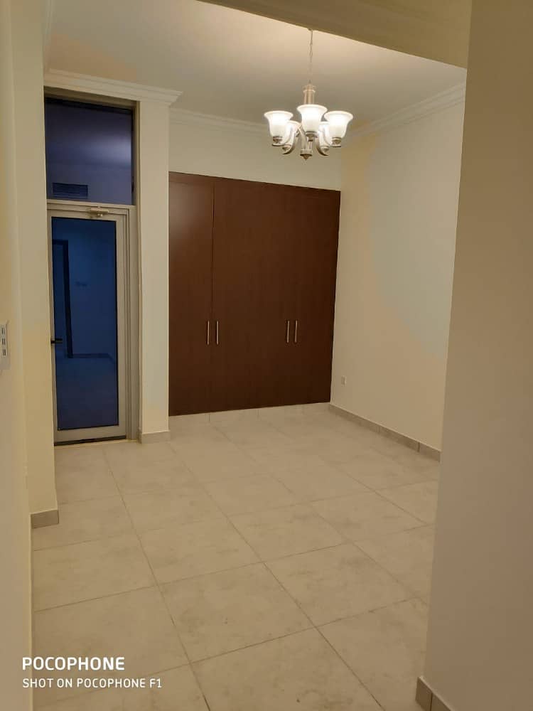 OFFER!!!SPACIOUS 2 BEDROOM APARTMENT FOR RENT  , WARSAN 4 ,. . . BEST PRICE !!!BEST LOCATION