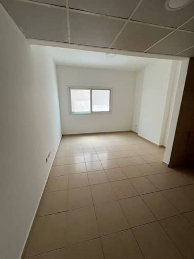 Studio for Rent in Bu Tina, Sharjah - IMG-20250622-WA0018. jpg