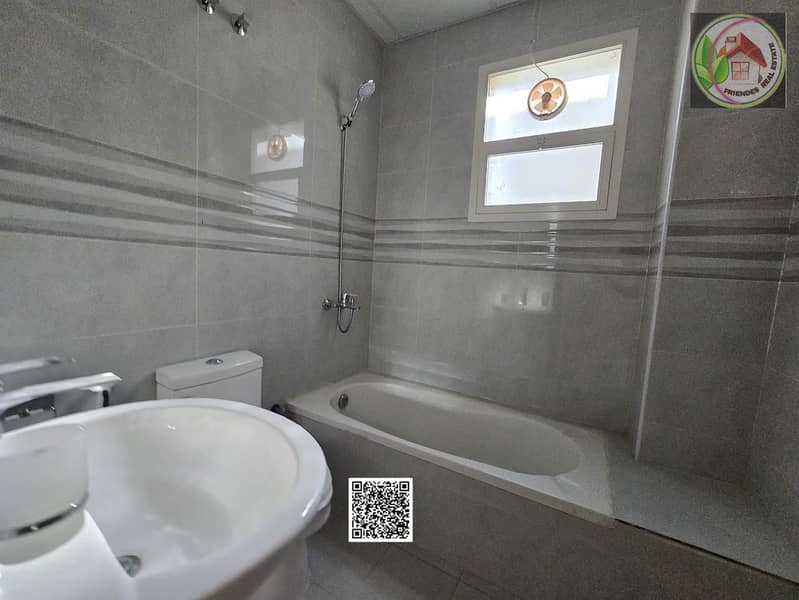 16 700d4910-6673-4494-9977-8a8d8264fb51. jpg