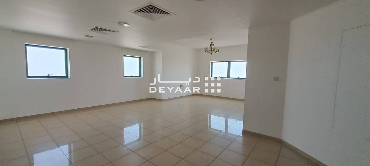 Huge 3 bed with balcony |  1 month free
