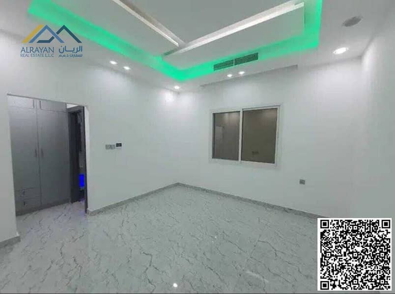 8 001c6797-65cd-44af-b3d9-0a8b70da4a61. jpg