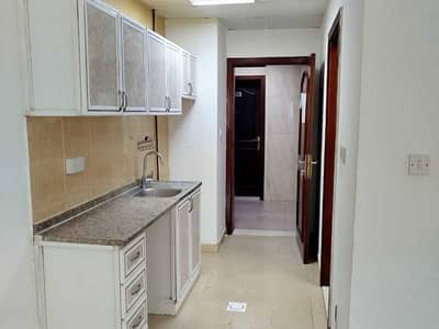 Studio for Rent in Al Qulayaah, Sharjah - Spacious Studio in Al Qulayaa | For Bachelors, Employees, Families |  Close to Dubai Exit