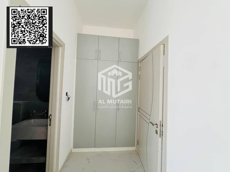 8 0cfece7b-ff30-479c-822a-dfd81a869829. jpg
