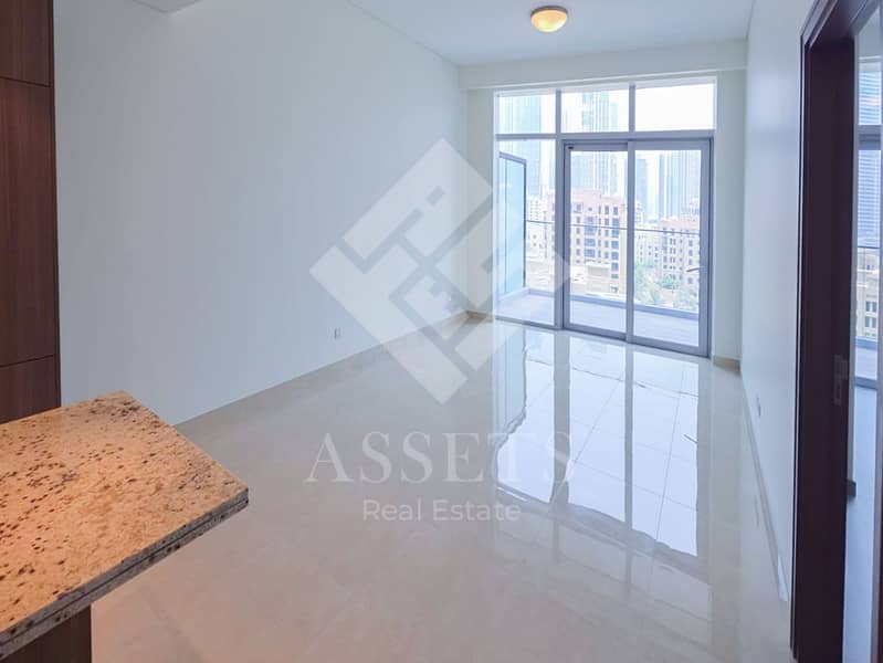 2 Living Room - Kitchen View 01. jpg