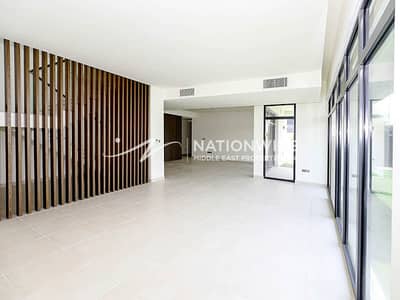 4 Bedroom Villa for Rent in Yas Island, Abu Dhabi - Vacant | Pristine 4BR| Single Row| Community View