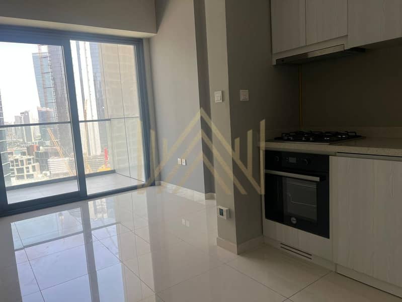 High Floor | Canal View | Near Metro High Floor | Canal View | Near Metro