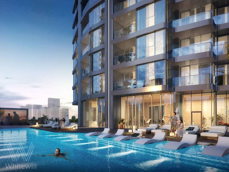 16 1670410076_LIV_LUX_Infinity_Pool. jpg