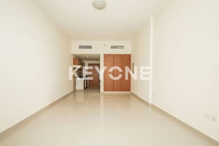 Studio for Rent in Jumeirah Village Circle (JVC), Dubai - Stunning Studio Apartment | Modern Living | Prime Location