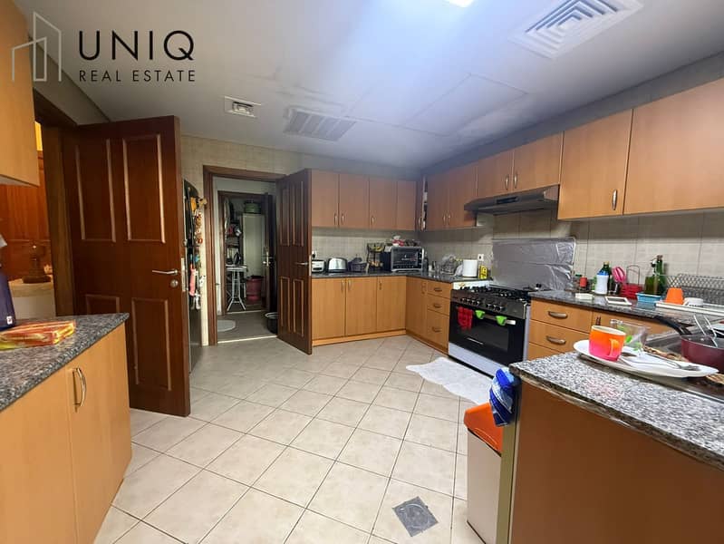 5 Kitchen 1. jpeg