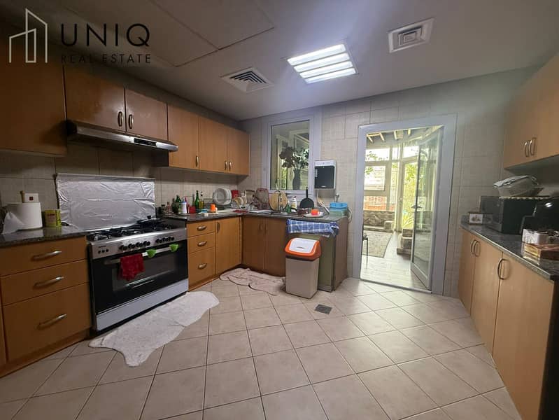 6 Kitchen 3. jpeg
