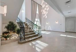 Upgraded | Large swimming pool | Luxury Living