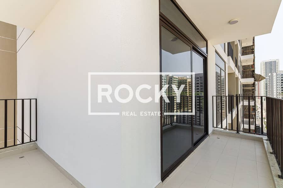9 JVC - 007 Building - Residence-5634. jpg