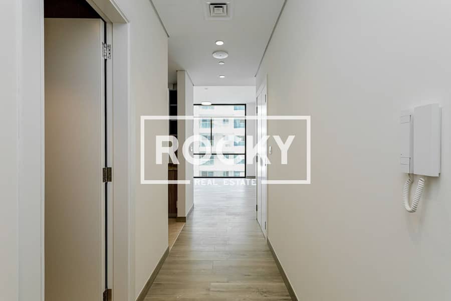 13 JVC - 007 Building - Residence-5612. jpg