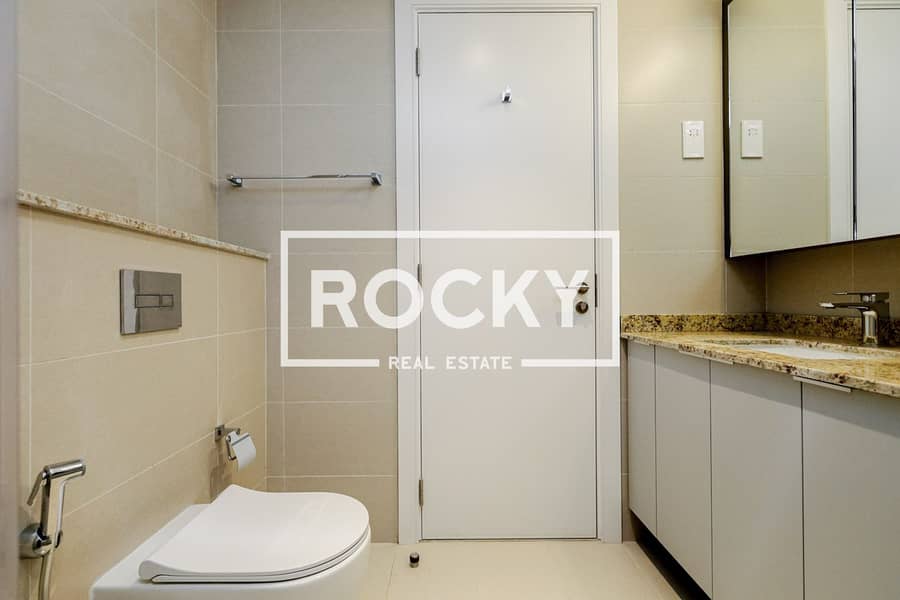 26 JVC - 007 Building - Residence-5641. jpg