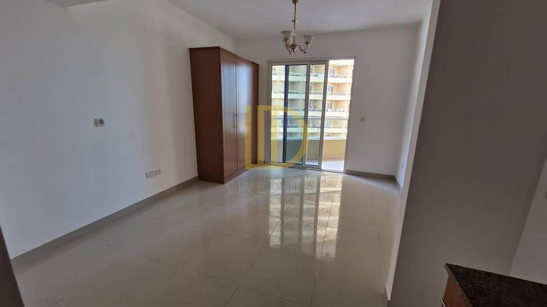 Квартира в Дубай Продакшн Сити,Лейксайд,Лаго Виста Си, 36000 AED - 12003194 Квартира в Дубай Продакшн Сити,Лейксайд,Лаго Виста Си, 36000 AED - 12003194