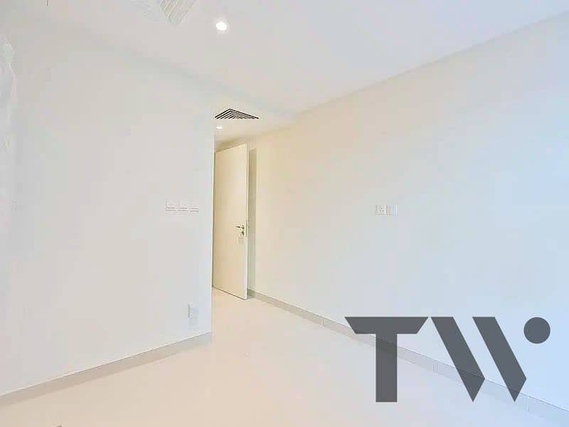 6 pulsebeachfront (3). png