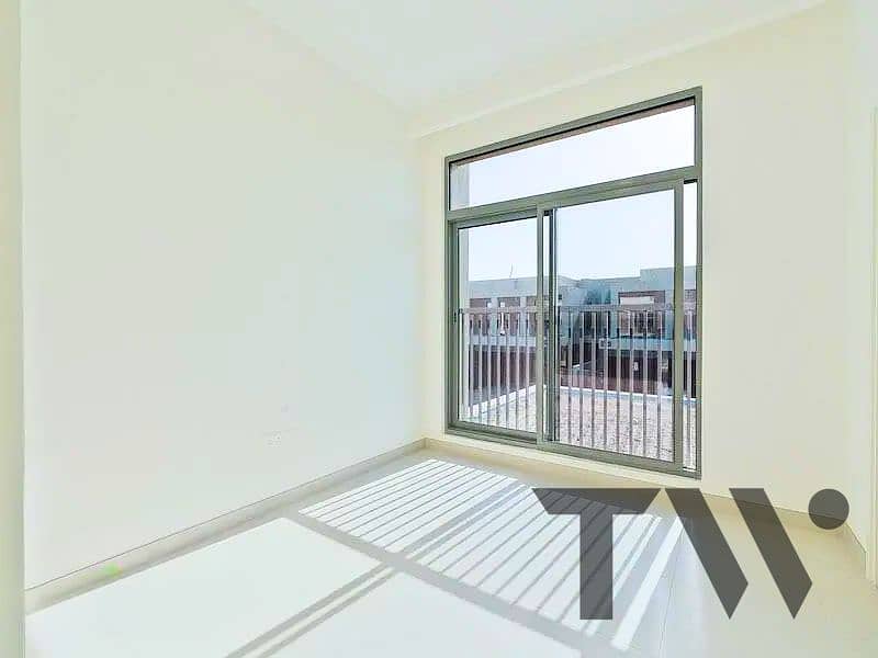 13 pulsebeachfront (12). png